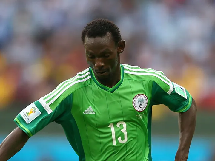 Hearts complete Juwon Oshaniwa signing