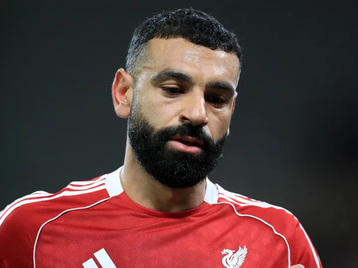 Mo to go? Salah 'opens talks' with Saudi giants in huge Liverpool update
