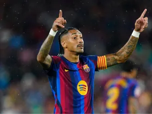Raphinha reveals dream Barcelona scenario as Brazilian confirms contract talks
