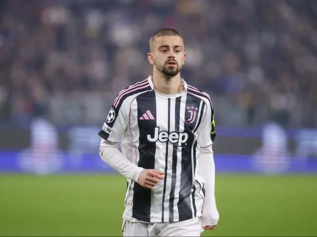 Everton set sights on 'eyebrow-raising' £17m winger as financial advantage revealed