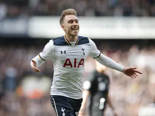 Eriksen strike keeps Spurs in title race