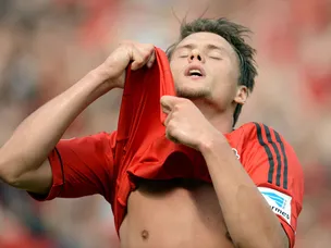 Boenisch drops out for Leverkusen