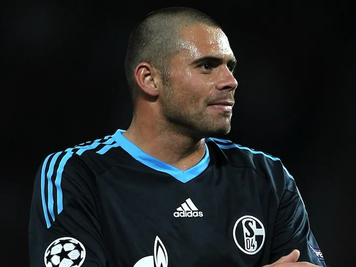 Edu leaves Schalke for Liaoning Whowin