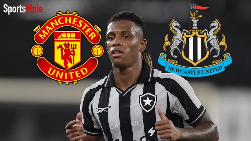 £34m midfielder 'favours' Newcastle move in fresh Man Utd blow