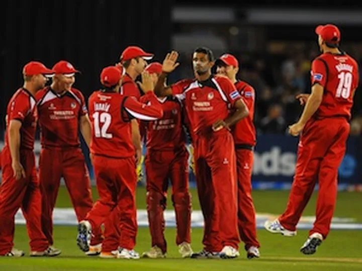 Lancashire hope Junaid Khan will stay