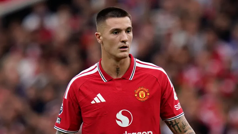 Alarm bells: Man United fans will be concerned by latest injury Sesko update