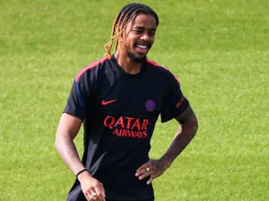 Romano delivers update on Barcola wage “issue” as Reds chase £100m+ PSG winger