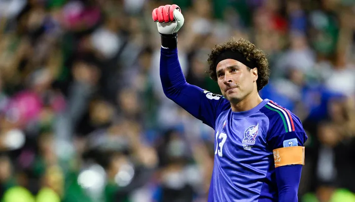 Czech Republic 0-3 Mexico: Mora shines and Ochoa bows out as Mexico complete perfect group stage