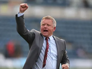 Sheffield United beat Leeds to climb top