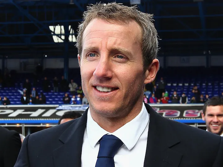 Lee Bowyer runs carp lake in France