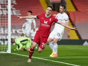 Diogo Jota stars as injury-hit Liverpool sweep aside Leicester