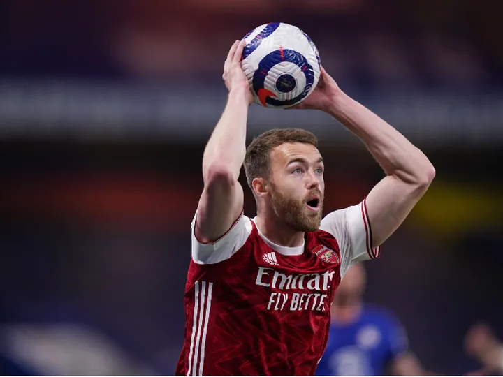 Everton to switch attention to Calum Chambers?
