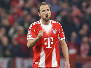 Kane breaks his own goalscoring record as Bayern star hits milestone in UCL thriller