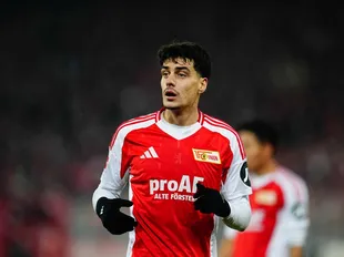 'Exploring move' - Leeds 'pushing hard' to sign Portuguese defender