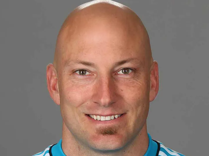 Bengston strike gives New England away win