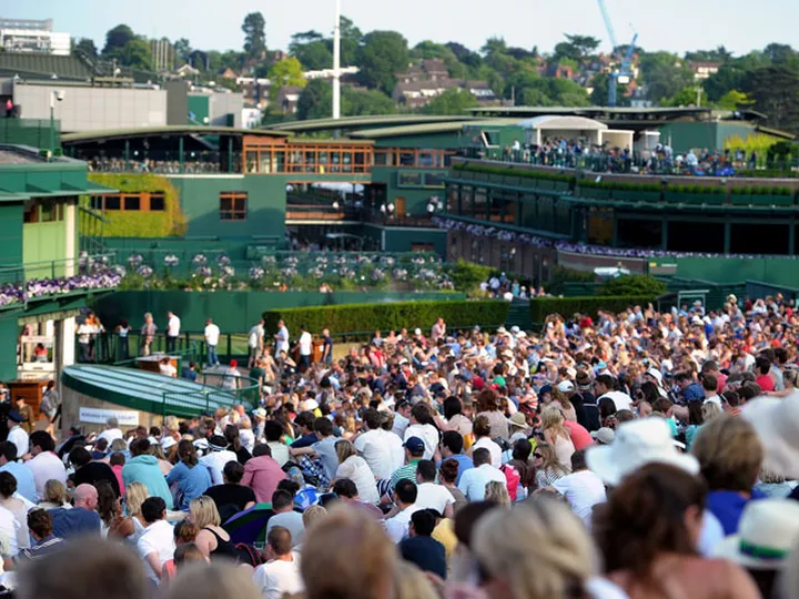 Wimbledon fans bidding Â£71k for final tickets