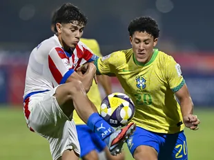 Chelsea 'make offer' worth 10% of release clause for 17-year-old Brazilian starlet