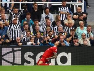 Liverpool set new Premier League record with late Newcastle winner