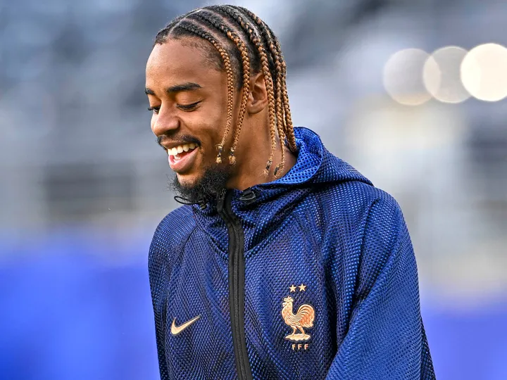 Barcola starts in triple change? Predicted France XI vs. Iraq
