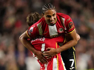 Brentford hold 'initial' contract talks with £20m attacker amid Arsenal, Liverpool interest